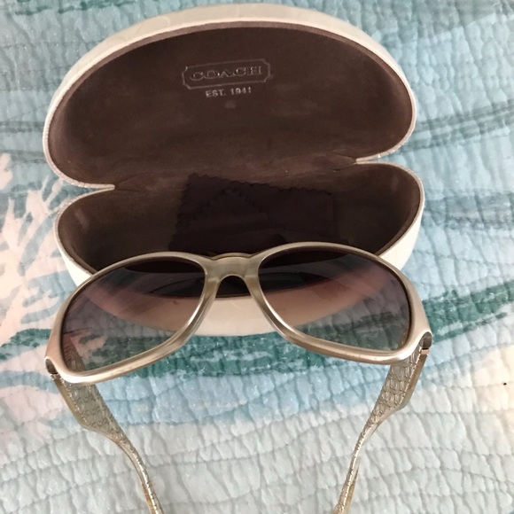 Coach sunglasses - Picture 1 of 3